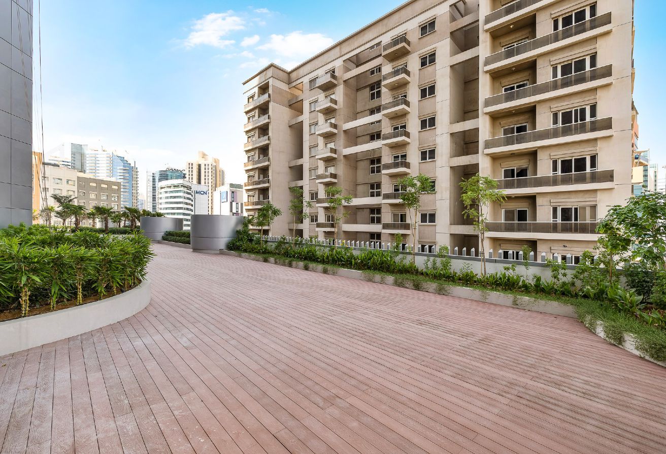 unique-executive-office-luxury-fit-out-5-parking-i-rise-tower